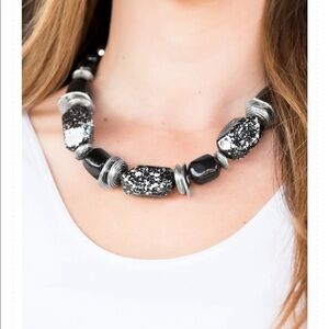 🆕 In Good Glazes Necklace & Earrings